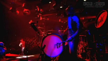 Enrique Iglesias - Ring my bells (live) (HD)