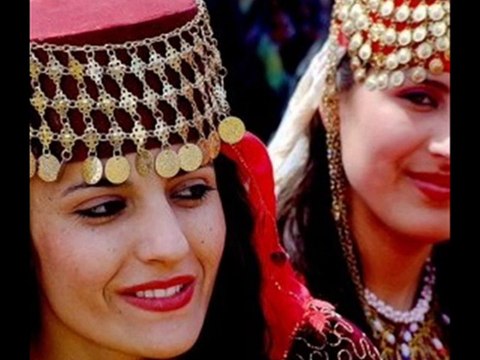 YILDIZ DEMİRKOL SAVAŞ-yıldızlıtürküler-BÜLBÜL HAVALANMIŞ YÜKSEKTEN UÇAR