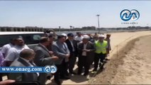 شاهد || وزير الري يتفقد مشروع قناطر أسيوط الجديدة