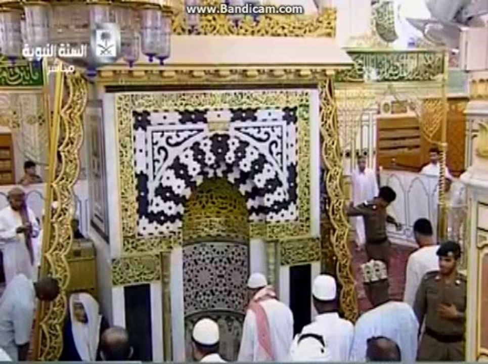 Ek Main Hi Nahin Un par Qurban اِک مَیں ہی نہیں اُن پر قُربان زمانہ ہے