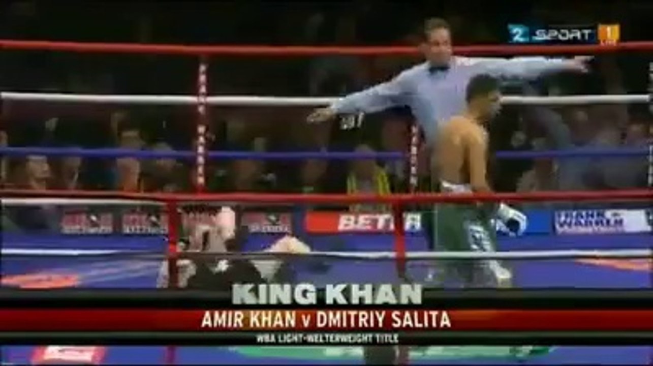Amir Khan takes Down Israeli Boxer Dmitriy Salita with in mins