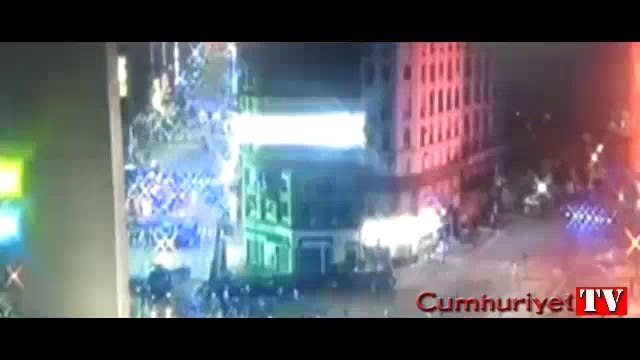 Arjantin'de yenilgi sonrası hem eğlendiler hem çatıştılar