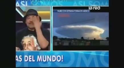 SALFATE Extrañas Nubes en el Cielo