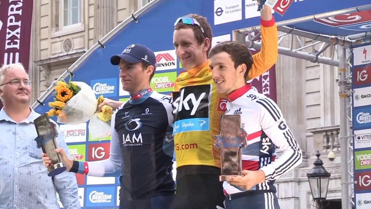 Wiggins in Team Sky talks