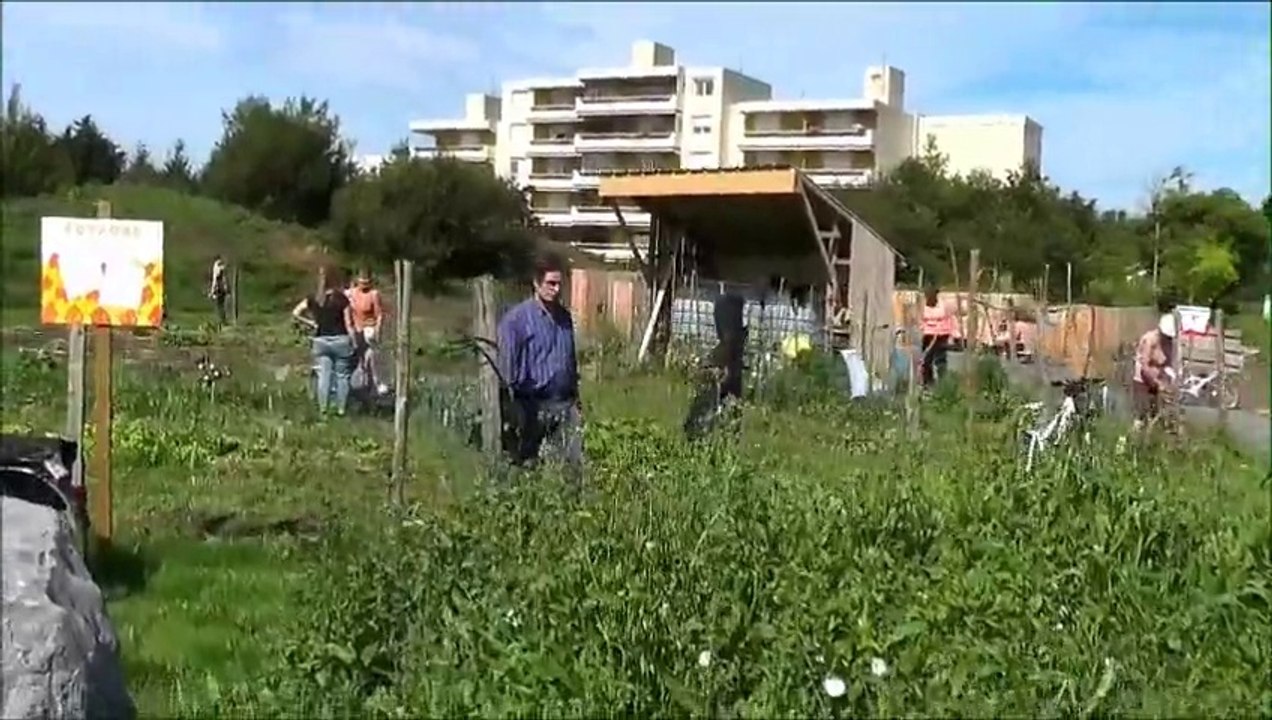 visite guidée de la MJC Berlioz à Pau, quartier du Hameau