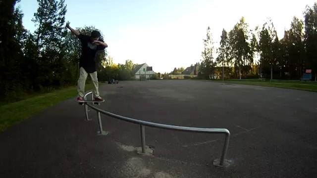 fs boardslide C rail haha