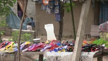 Leben bei den Toten - auf Friedhof im Kongo