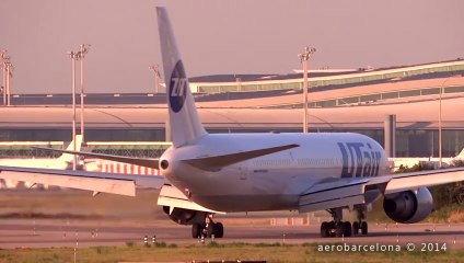 UTair Aviation 767-300 NEAR MISS - GO AROUND at Barcelona-El Prat