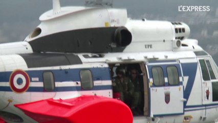 Le défilé du 14 juillet vu de l'intérieur (d'un hélicoptère)