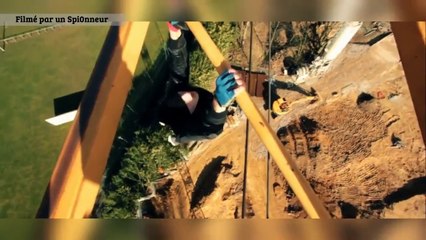 En haut d'une grue de chantier