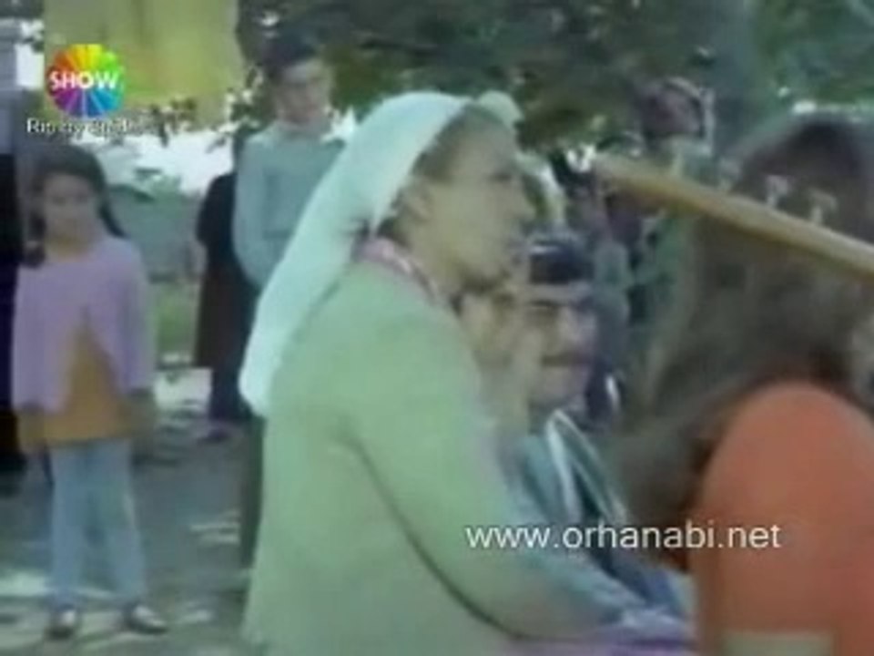 Orhan Gencebay - (Nostalji)Sevenler Mesut Olmaz