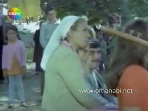 Orhan Gencebay - (Nostalji)Sevenler Mesut Olmaz