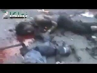 লাশ বহন করে নিয়ে যাওয়ার পথেও ইসরাইলি রকেট হামলায় শিকার ফিলিস্তিনি মুসলমানেরা