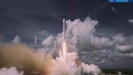 SpaceX finally makes long-delayed launch