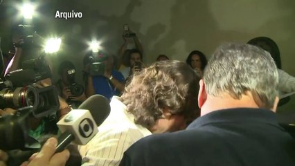 Suspeito de chefiar máfia dos ingressos se entrega