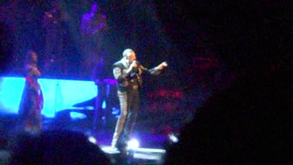 Pepe Aguilar-Por unas monedas-DSCN3790