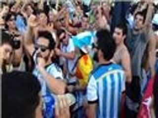 تحضيرات جماهير الأرجنتين لنهائي المونديال بالبرازيل