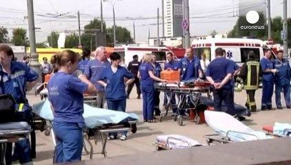 Mosca, incidente nella metro: una ventina i morti