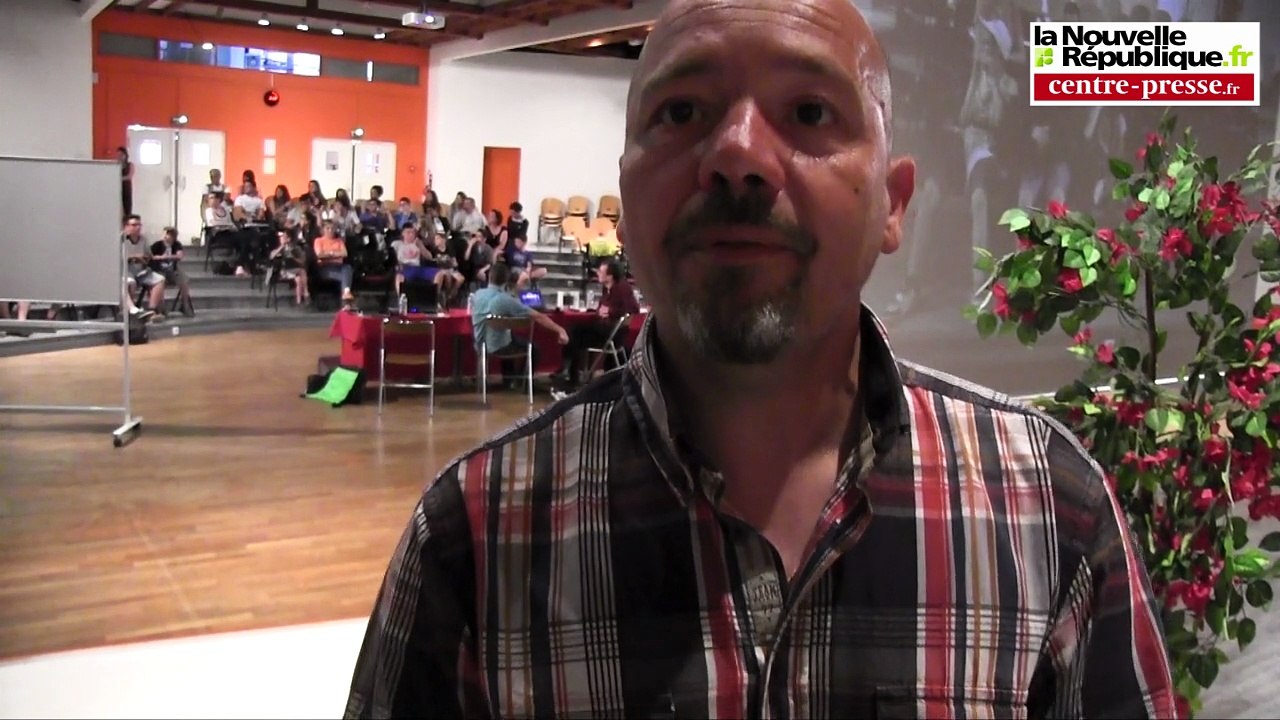 VIDEO. Poitiers. Handicap positif : des jeunes rencontrent Philippe Croizon