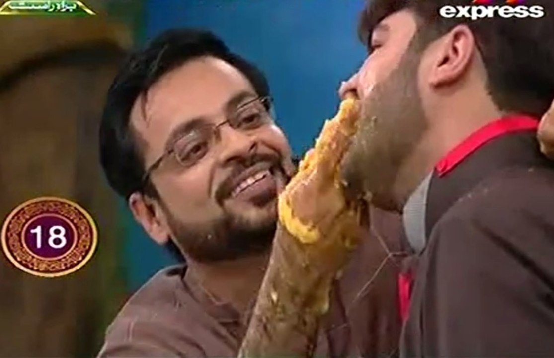Aamir Liaquat Doing Disgusting Things in His Ramzan Show
