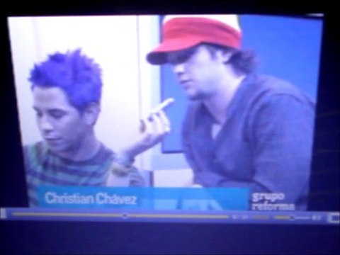 Zespół prezentuje wydanie specjalne swojej płyty Empezar desde Cero , która zawrze CD i DVD