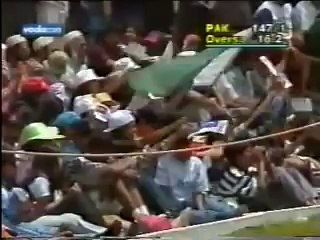 Shahid Afridi W.Record 100 off 37 Balls