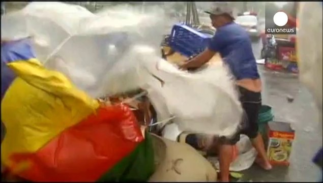 Un tifón deja al menos 10 muertos en Filipinas