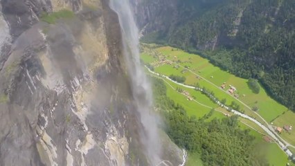 Wingsuit Waterfall ! - Wingsuit