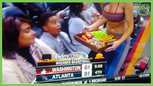 Kızı Görünce Kendinden Geçen Ergen