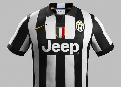 Les nouveaux maillots domicile et extérieur de la Juventus !