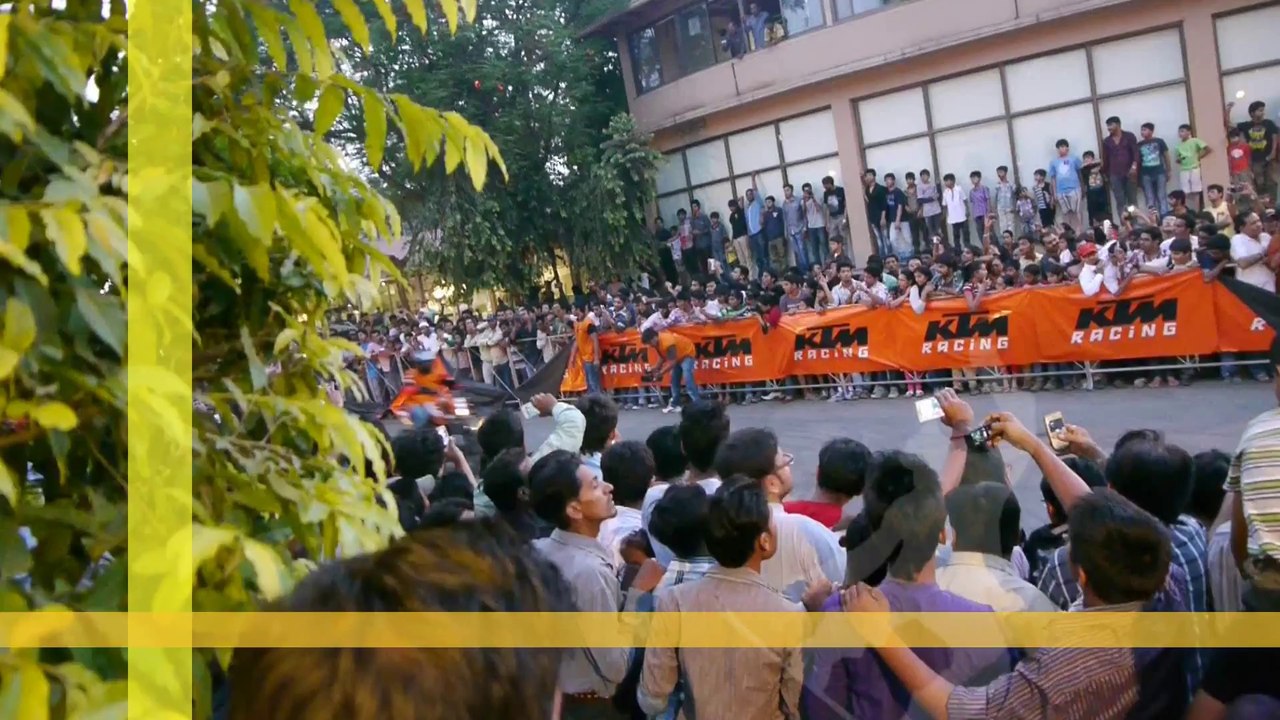 KTM Stunt Show Ahmedabad 11th May 2013 - Karnavati Club
