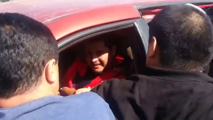 Carjacker Gets Beat Down by passerbies!