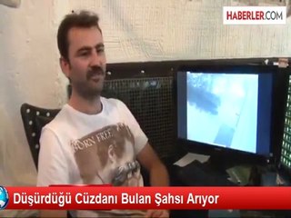 Düşürdüğü Cüzdanı Bulan Şahsı Arıyor