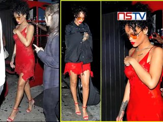 Ones again Rihanna show off her nipples....!