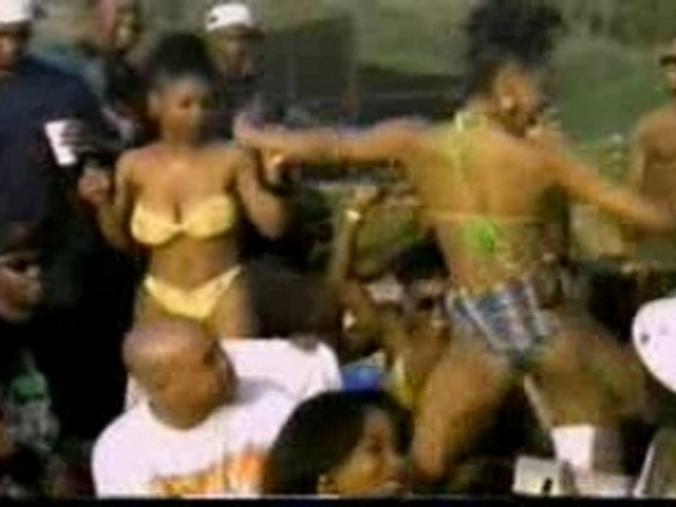 Tupac - I Get Around