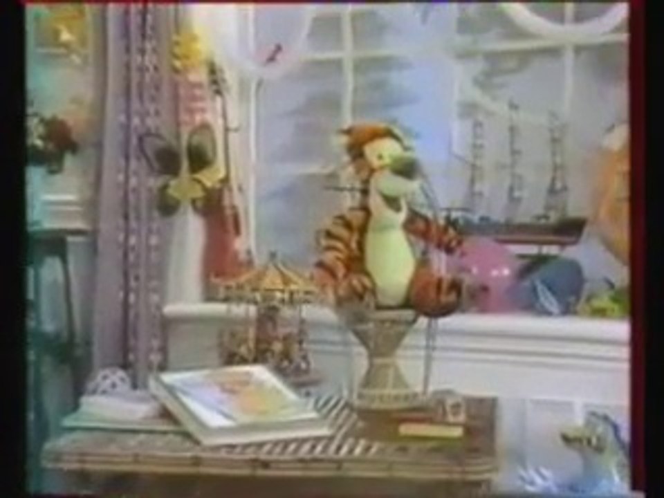 Les Aventures de Winnie l'Ourson générique (1ère version Jean Rochefort)