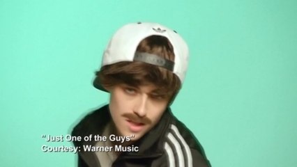 Anne Hathaway and Kristen Stewart appear in drag