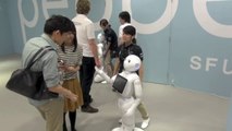 Dünyanın ilk duygusal robotu: Biber (Pepper)