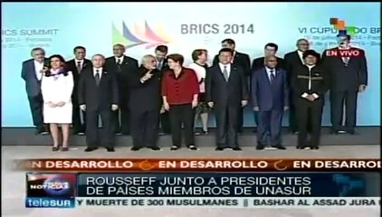 Se toman la foto oficial los presidentes de la Unasur y de los BRICS