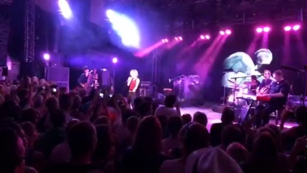 Vanessa Paradis - Poupet 2014