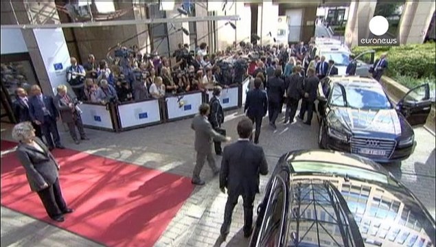 US and EU beef up economic sanctions against Russia over Ukraine