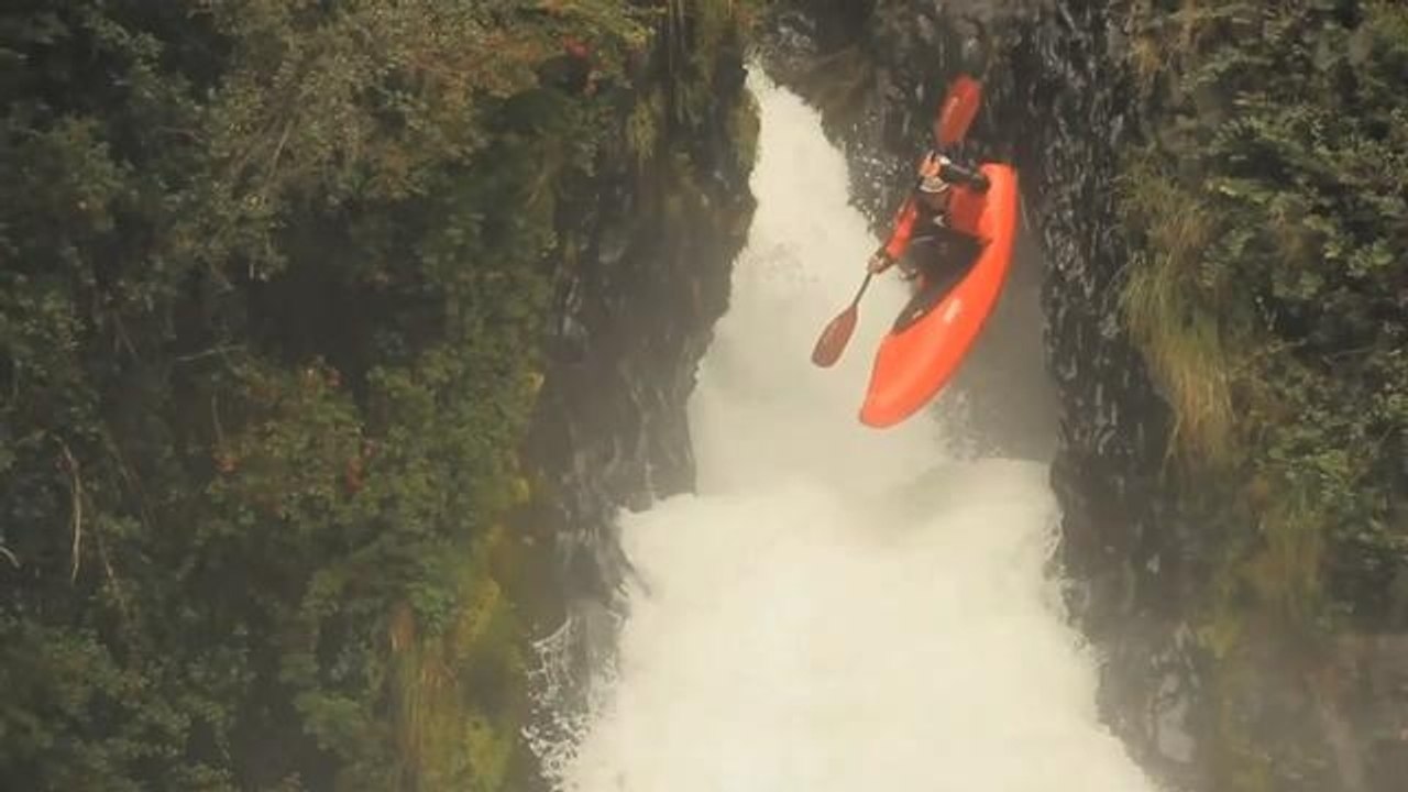 adidas Outdoor - Río Palguin | Chile  Pangal Andrade - Kayaking