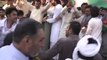 Dunya News - 1 injured as chaos erupted at Shah Mehmood Qureshi's rally in Rahim Yar Khan