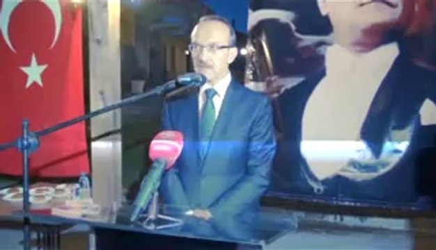 UŞAK VALİSİ SEDDAR YAVUZ GAZİ VE GAZİ AİLELERİ İÇİN İFTAR YEMEĞİ DÜZENLEDİ