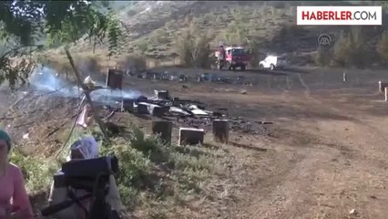 Gümüşhane'de arı kovanları yandı