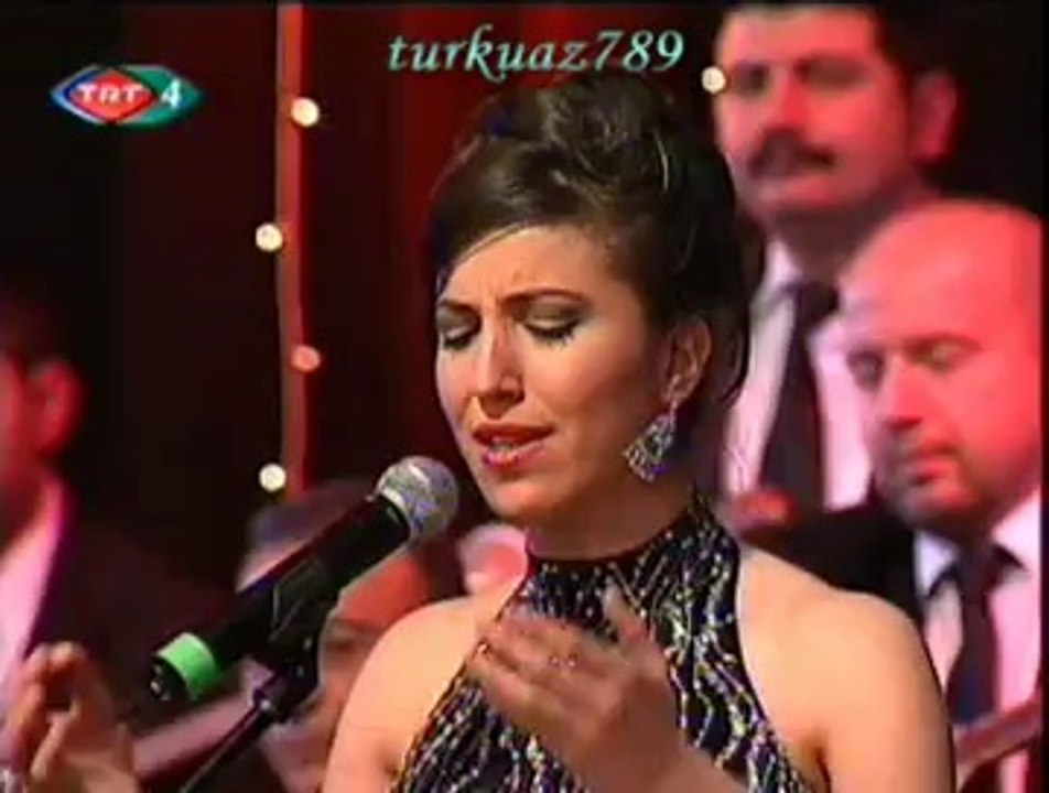 Vildan TURAN-Ahu Gözlüm Tut Elimden Vazgeçmeden Emelimden