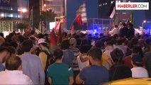 İsrail Başkonsolosluğu Önünde Polis Müdahalesi