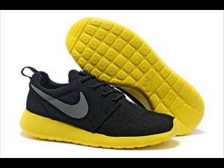 Chaussures Nike Roshe Run Femme rouge mode et noir blanc
