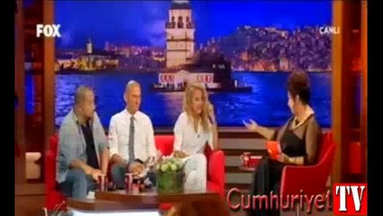 Canlı yayında Burcu Esmersoy'u şoke eden soru