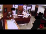 Afragola (NA) - Immagini videosorveglianza della rapina in gioielleria (17.07.14)